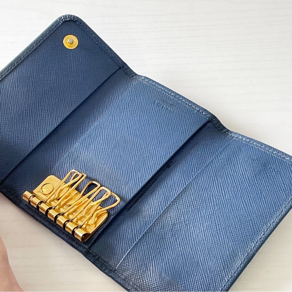 Prada blue saffiano leather key case - Picture 5 of 10